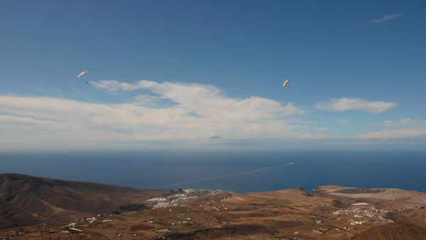 Tandem flight agaete